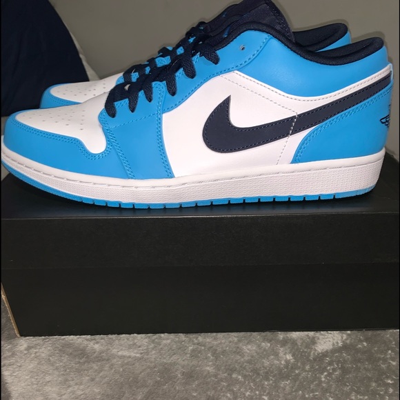 Jordan 1 Low UNC (2021) - Picture 5 of 5